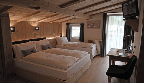 Triple Room, Balcony, Mountain View