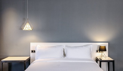Trademark King City View Room