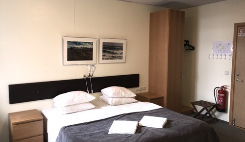 Large Studio, Kitchenette
