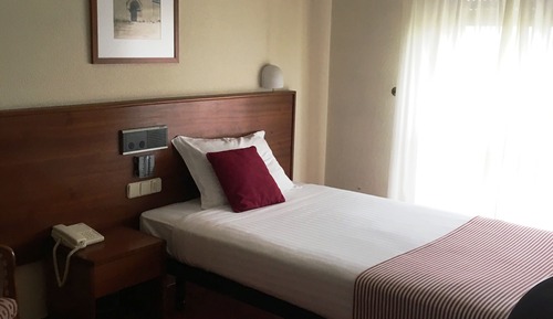 Standard Single Room