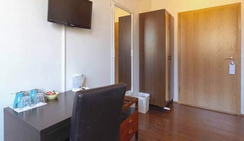 Standard Double or Twin Room, Private Bathroom