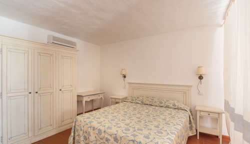 Standard Apartment, 1 King Bed with Sofa bed