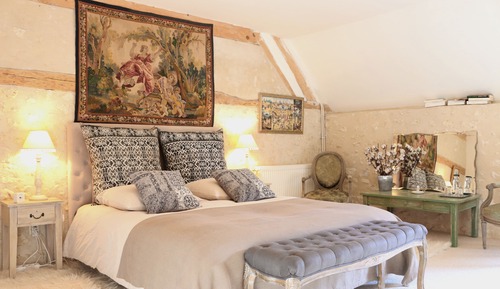 Traditional Double Room (Blanche)