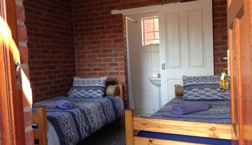 Economy Room, 2 Twin Beds