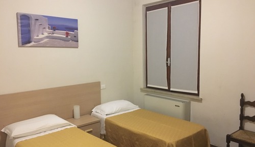 Economy Twin Room