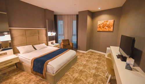 Economy Room