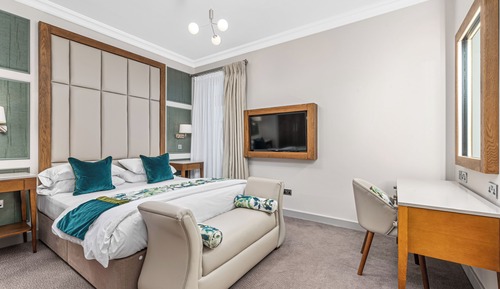  One Bedroom Balcony Suite