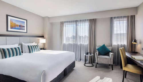 Superior Room, 1 King Bed