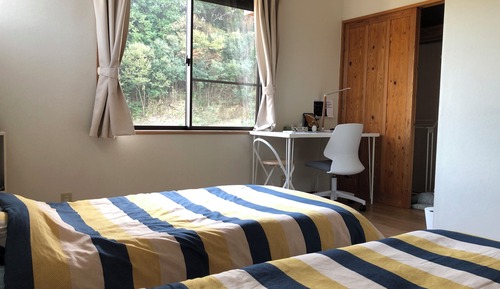 Basic Twin Room, 2 Twin Beds, Non Smoking, Hill View