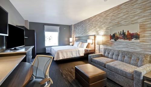 Studio, 1 King Bed, Accessible (Hearing)