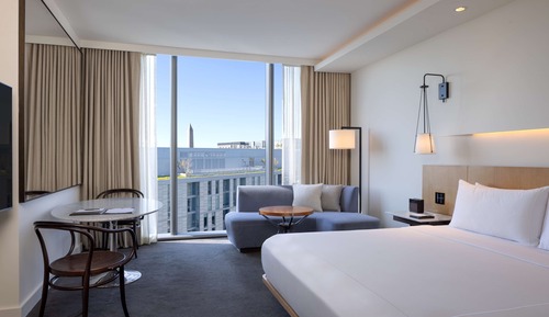 Suite, 1 King Bed