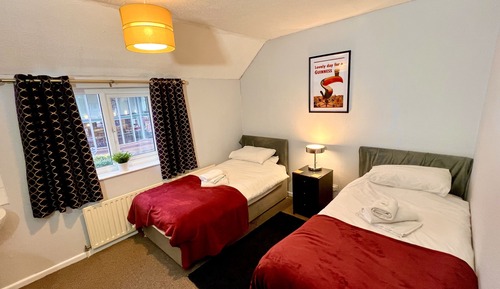 Superior Twin Room, Ensuite