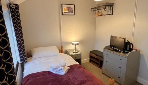 Standard Single Room, Shared Bathroom