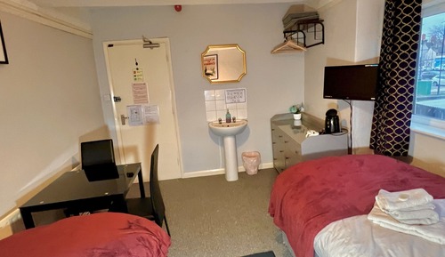 Standard Twin Room, Shared Bathroom