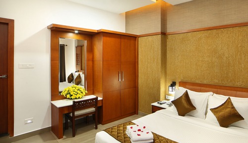 Luxury Suite, AC, 1 King Bed, Non Smoking 