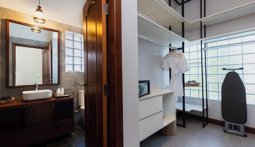 Spacious 2-Bedroom Villa with Pool View