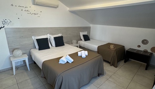 Comfort Triple Room