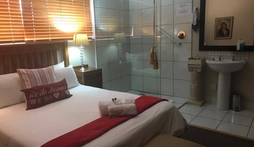 Classic Double Room