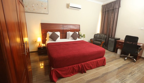 Executive Room