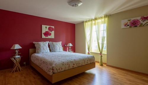 Double Room (Marie)