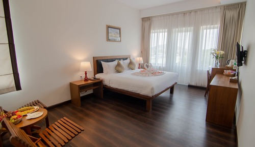 Deluxe Double or Twin with Balcony