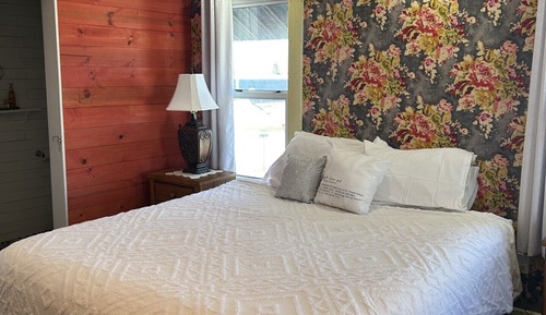 Signature Room, 1 King Bed