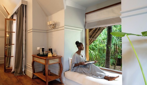 Luxury Studio Suite, 1 King Bed, Balcony, Sea View