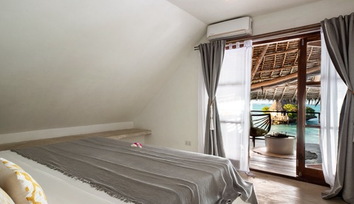 Luxury Villa, 6 Bedrooms, Private Pool, Beachfront