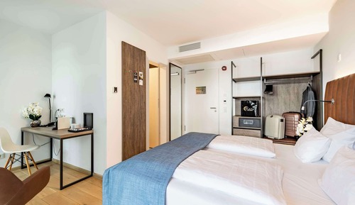 Comfort Room, 1 King Bed