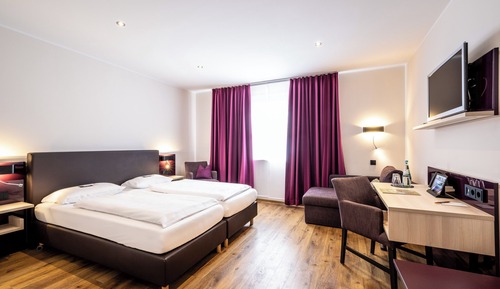 Classic Triple Room, Garden Area