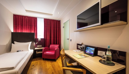Comfort Single Room, Courtyard Area