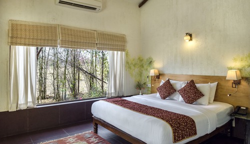 Suite, Garden View