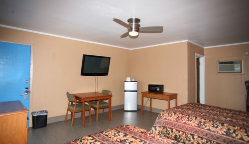 Economy Room