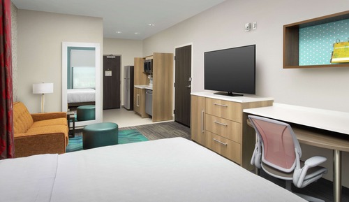 Studio, 1 King Bed, Accessible (Hearing)