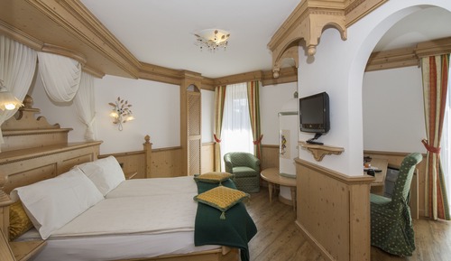 Junior Suite (Romantic)