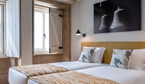 Double or Twin Room, City View (Namoradeira)