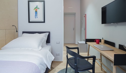 City Single Room, City View