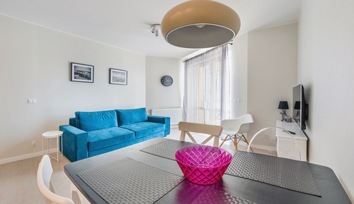 Apartment (32E)