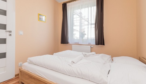 Apartment (29E)