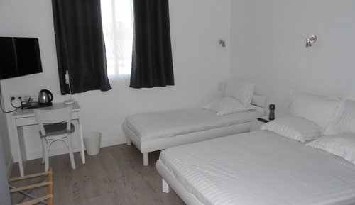 Standard Triple Room