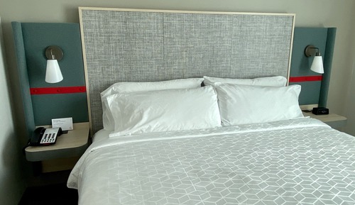 Standard Room, 1 King Bed, Accessible (Communications)