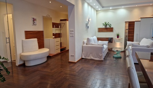 Exclusive Studio Suite, Terrace, Garden Area