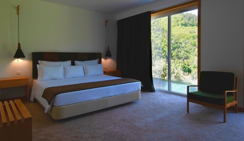 Junior Suite (Mattos Cunha)
