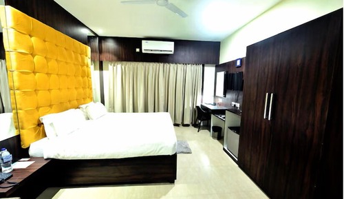 Super Deluxe Room
