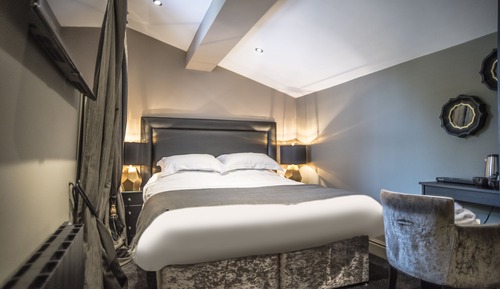 Superior Double Room (Room 2 & 4)