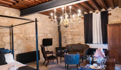 Shiraz Suite