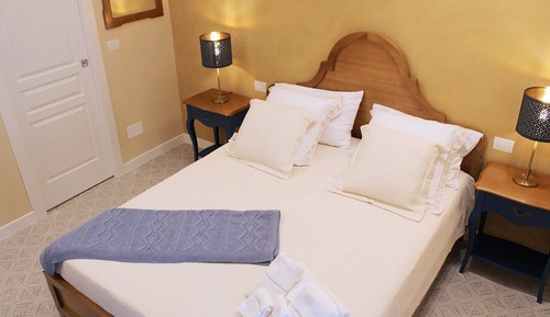 Deluxe Double Room, 1 Queen Bed, City View (Tosca)