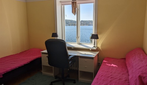 Double Room (Gul)