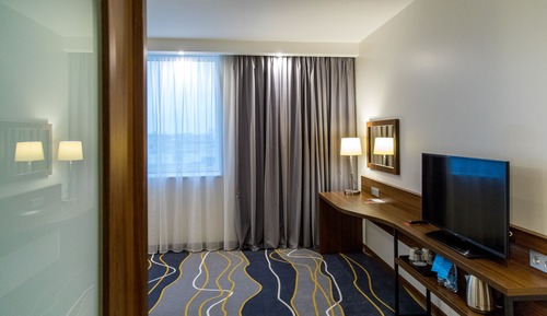 King Corner Room, 1 King Bed, Non Smoking