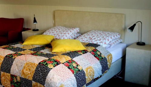 Family Room, Private Bathroom (Deluxe)